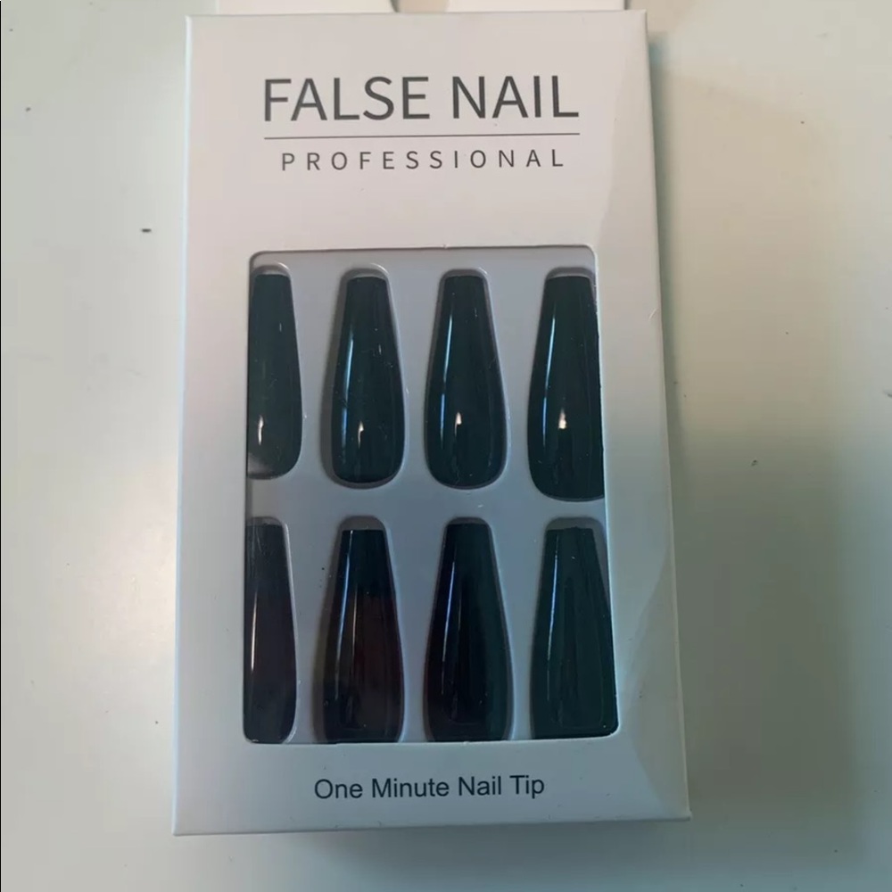SEXY Black Stiletto Medium Press On Nails